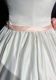 Vintage Bridal Gown Ball Gown Square Neck Sleeveless Satin Beads Long White 70s Wedding Dresses Elegant Bridal Gowns HZ1121
