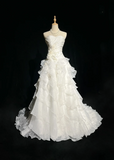 Unique Bridal Gown Ball Gown Strapless Lace Sleeveless White 50s Wedding Dresses Modest Bridal Gowns HZ1121