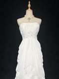 Retro Bridal Gown 1960s A line Strapless Sleeveless Chiffon Pleated Beads Long White Wedding Dresses Elegant Bridal Gowns HZ1121