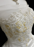 Unique Bridal Gown Ball Gown Off The Shoulder White Short Sleeves Lace Wedding Dresses Vintage 80s Wedding Gowns HZ1121