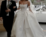 Beautiful Ball Gown Sweetheart Sleeveless White Satin Pleated White Pearls Beads Wedding Dress Modest Wedding Dresses Princess Wedding Gowns HZ1121