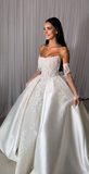 Beautiful Ball Gown Sweetheart Sleeveless White Satin Pleated White Pearls Beads Wedding Dress Modest Wedding Dresses Princess Wedding Gowns HZ1121