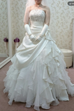 Vintage Wedding Gown Bridal Dress Ball Gown Strapless Satin Wedding Dress White Wedding Dresses Modest Wedding Gowns HZ1121