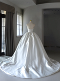 Princess Bridal Dress Ball Gown Strapless Satin Wedding Dress With Ruffles White Wedding Dresses Simple Wedding Gowns HZ1121