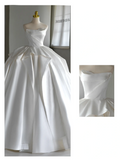 Princess Bridal Dress Ball Gown Strapless White Satin Wedding Dress With Flower Wedding Dresses Modest Wedding Gowns HZ1121
