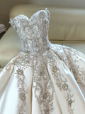 Ethereal Wedding Dress Ball Gown Sweetheart Satin White Sleeveless Long Wedding Dresses Bridal Gowns HZ1121