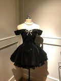 Sexy Ball Gown Off The Shoulder Black Velvet Short Formal 8th Grade Homecoming Dresses Summer Middle School Hoco Dress 6th Grade Graduation Outfits HZ1121
