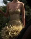 Pretty Sheath Sweetheart Gold Sequin Beads Feathers Short Formal Homecoming Dress Middle School Short 21st Birthday Outfits Graduation Dress Mini Cocktail Dresses HZ1121