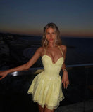 Cute A Line Halter Yellow Lace Short Formal Homecoming Dress Middle School Short 16th Birthday Outfits Graduation Dress Cocktail Dresses HZ1121