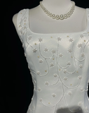 Vintage Bridal Dress A Line Square Neck Satin White Beads Long Wedding Dress Retro Wedding Dresses Modest Wedding Gowns HZ1121