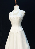 Princess Bridal Dress A Line Sweetheart Neck Satin White Beads Long Wedding Dress Retro Wedding Dresses Modest Wedding Gowns HZ1121