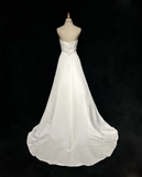 Vintage Bridal Dress A line Strapless Satin White Long Wedding Dress Retro Wedding Dresses Modest Wedding Gowns HZ1121