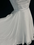 Vintage Bridal Dress A line Scoop Neck Chiffon Beads White Short Second Wedding Dress Retro Wedding Dresses Modest Wedding Gowns HZ1121