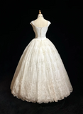 Classic Bridal Gown Ball Gown Square Neck Short Sleeves Tulle White Wedding Dresses Vintage Bridal Gowns HZ1121