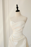 Timeless Bridal Gown Ball Gown Strapless Satin Pleated Sleeveless Long White Wedding Dresses Elegant Bridal Gowns HZ1121