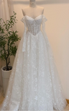 Timeless Bridal Gown Ball Gown Off The Shoulder White Lace Appliques Long Sleeves Wedding Dresses Elegant Bridal Gowns HZ1121