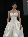 Timeless White Ball Gown Sweetheart Neck Wedding Dress Satin Elegant Bridal Gown HZ1121
