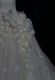 Elegant Strapless Ball Gown Tulle Lace Wedding Dress Timeless Applique Bridal Gown HZ1121