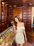 Elegant Off-the-shoulder Sheath Satin Diamond Short Birthday Dresses Sexy Homecoming Dresses HZ1121