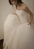 Modest Strapless Ball Gown Satin Wedding Dress, White Tulle Ruffles Bridal Gowns HZ1121