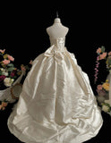 Vintage Strapless Ball Gown Satin Wedding Dresses Sleeveless Light Champagne Bridal Gowns HZ1121