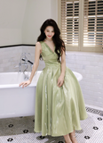 Gorgeous V-neck A-Line Long Prom Dresses Satin Sleeveless Formal Dresses Green Birthday Dresses HZ1121