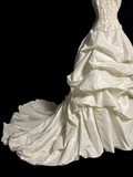 Pretty Wedding Dress Ball Gown Halter Ivory Satin Wedding Dresses Bridal Gowns HZ1121