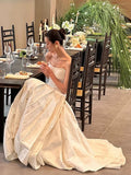 Vintage Wedding Dress Ball Gown Strapless Ivory Summer Beach Long Wedding Dresses Bridal Gowns HZ1121