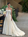 Vintage Wedding Dress Ball Gown Strapless Ivory Summer Beach Long Wedding Dresses Bridal Gowns HZ1121