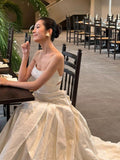 Vintage Wedding Dress Ball Gown Strapless Ivory Summer Beach Long Wedding Dresses Bridal Gowns HZ1121