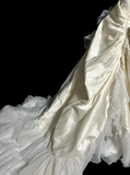 Vintage Bridal Dress Ball Gown Strapless Ivory Taffeta Long Wedding Dress Retro Wedding Dresses Modest Wedding Gowns HZ1121