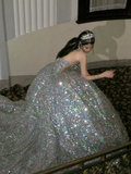 Pretty Wedding Dress Ball Gown Strapless Silver Sequin Long Luxury Wedding Dresses Bridal Gowns Brides Gown HZ1121