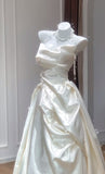 Unique Wedding Dresses Ball Gown Sweetheart Neck Satin White Long Wedding Dresses Simple Bride Dress Bridal Gowns HZ1121