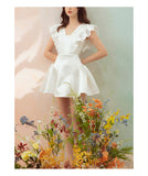 Sexy Ball Gown V Neck White Satin Short Mini Formal 8th Grade Homecoming Dresses Middle School Short Birthday Gowns Graduation Dress Hoco Outfits HZ1121
