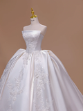 Fairy Tale Wedding Dress Princesses Ball Gowns Strapless Sleeveless White Satin Lace Wedding Dresses Bridal Gowns HZ1121